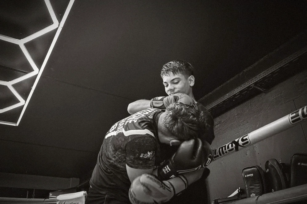 Sparring unter Hallenlicht